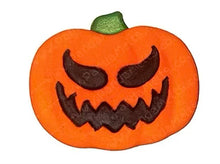 Load image into Gallery viewer, Halloween Bath Bombs
